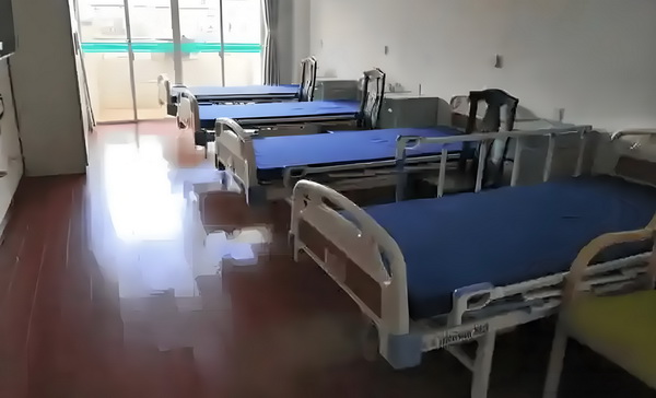情侦意切：娇妻在上，请检查